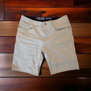 IZOD sportflex 9" shorts medium